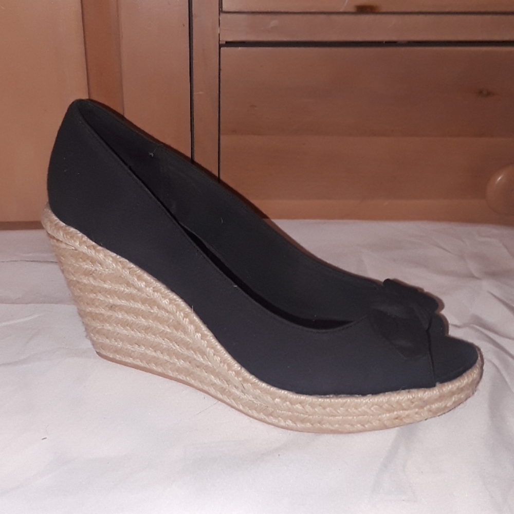 City Snappers Black wedge peep toe espadrilles